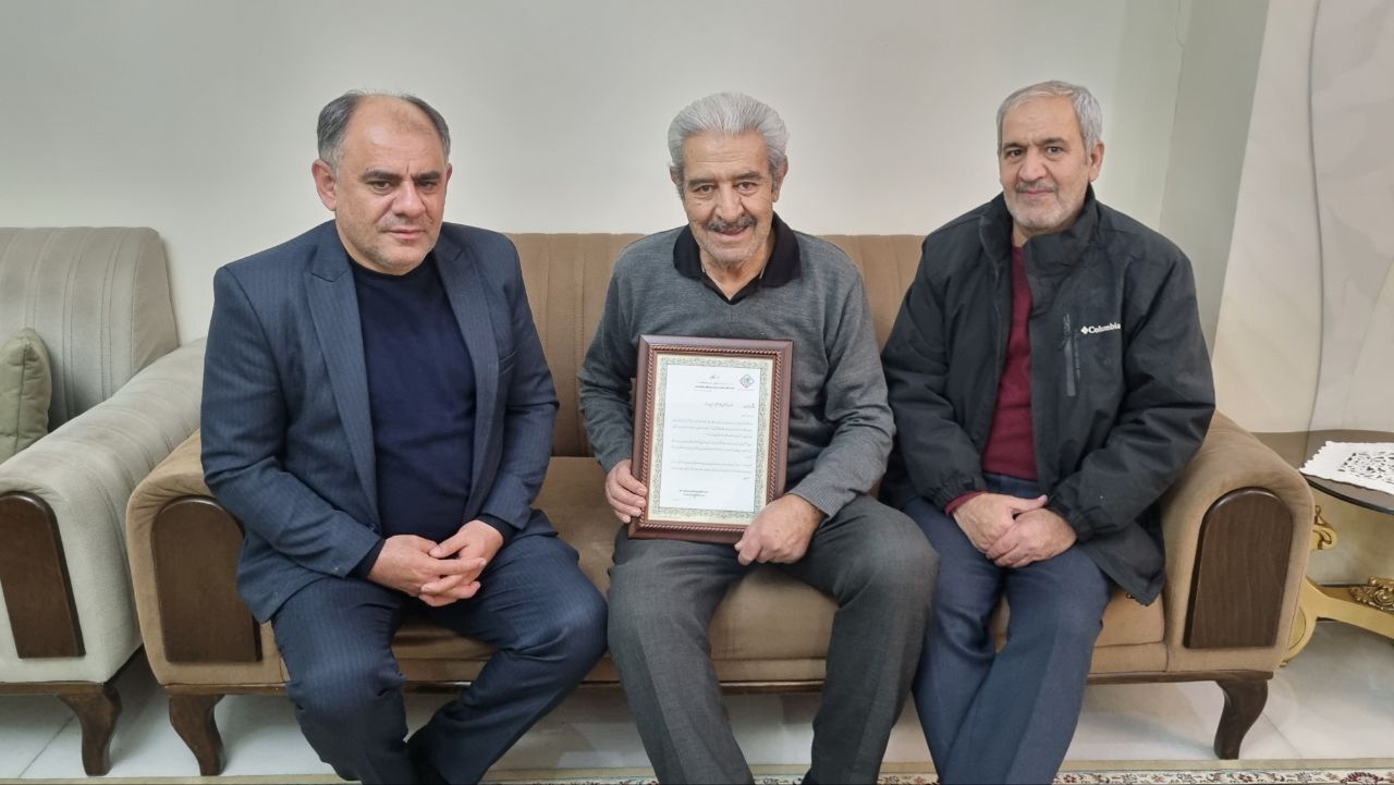 دیدار و سرکشی با تعداد 8 نفر از بازنشستگان فراجا استان البرز دیدار و سرکشی با تعداد 8 نفر از بازنشستگان فراجا استان البرز