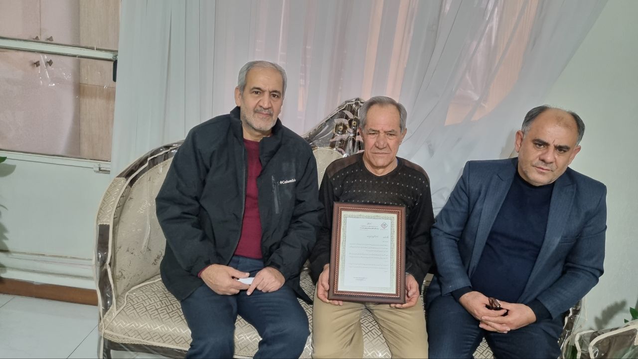 دیدار و سرکشی با تعداد 8 نفر از بازنشستگان فراجا استان البرز دیدار و سرکشی با تعداد 8 نفر از بازنشستگان فراجا استان البرز