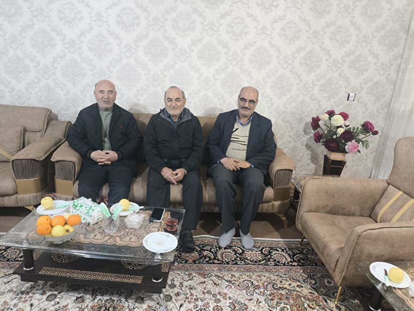 دیدار رئیس کانون شهرستان میاندوآب با ۳ پیشکسوت بازنشسته