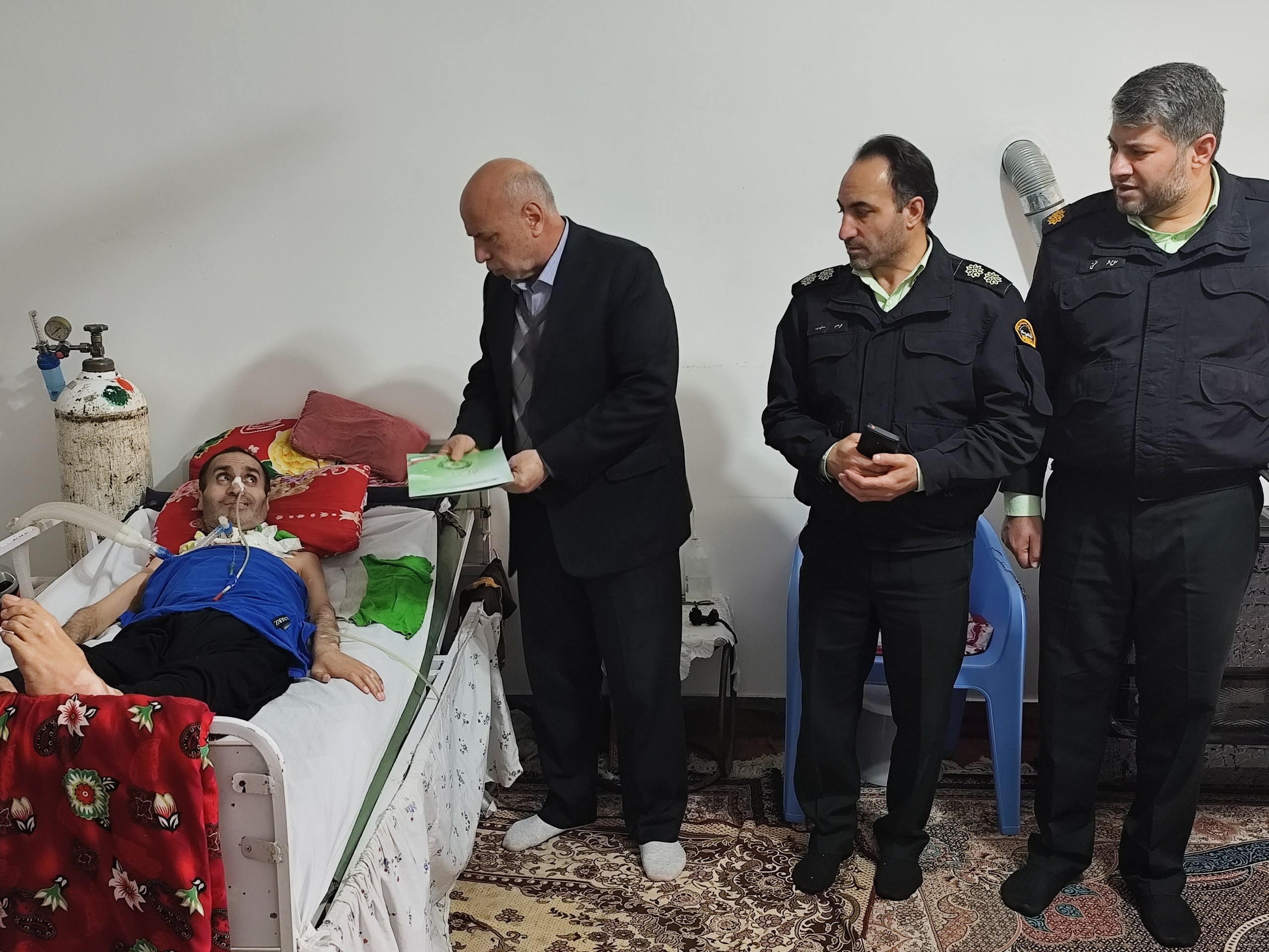 دیدار و عیادت با 3 نفر از بازنشستگان شهرستان مرزی پارس آباد