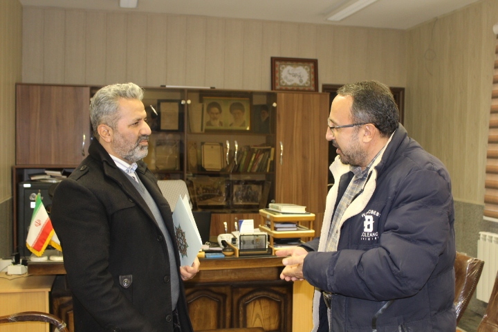 دیدار با ۲۰ نفر از بازنشستگان انتظامی شهرستان تبریز دیدار با ۲۰ نفر از بازنشستگان انتظامی شهرستان تبریز