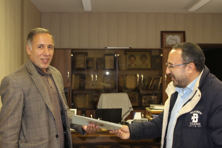 دیدار با ۲۰ نفر از بازنشستگان انتظامی شهرستان تبریز دیدار با ۲۰ نفر از بازنشستگان انتظامی شهرستان تبریز