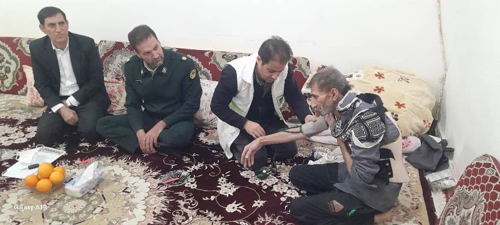 دیدار رئیس  دفتر نمایندگی کانون بازنشستگان اندیمشک با ۳ عضو وابسته بیمار در منزل