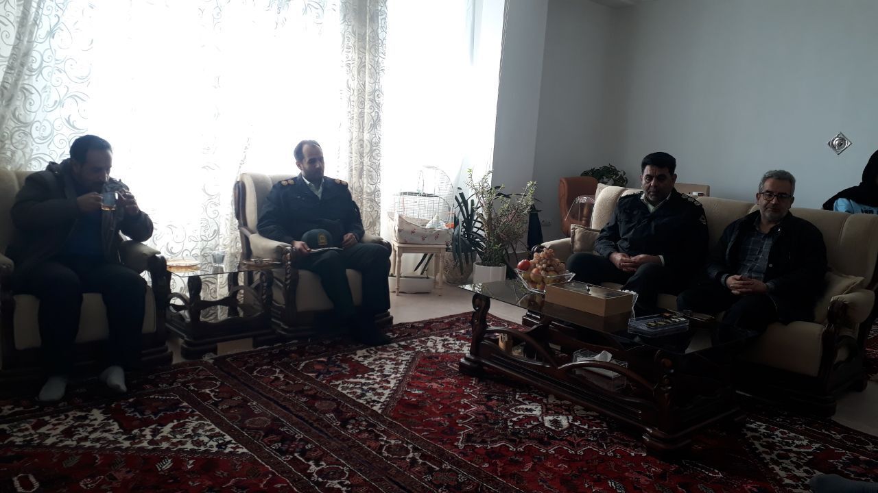 دیدار با یکنفر وظیفه بگیر جانباز ۹۹ درصد و دو نفر مستمر بگیر همسر در منزل در شهرستان عجب شیر