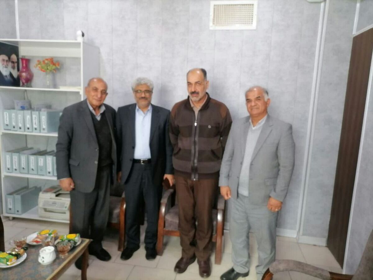 دیدار صمیمی با بازنشسته جناب آقای سید حسین میر جلیلی