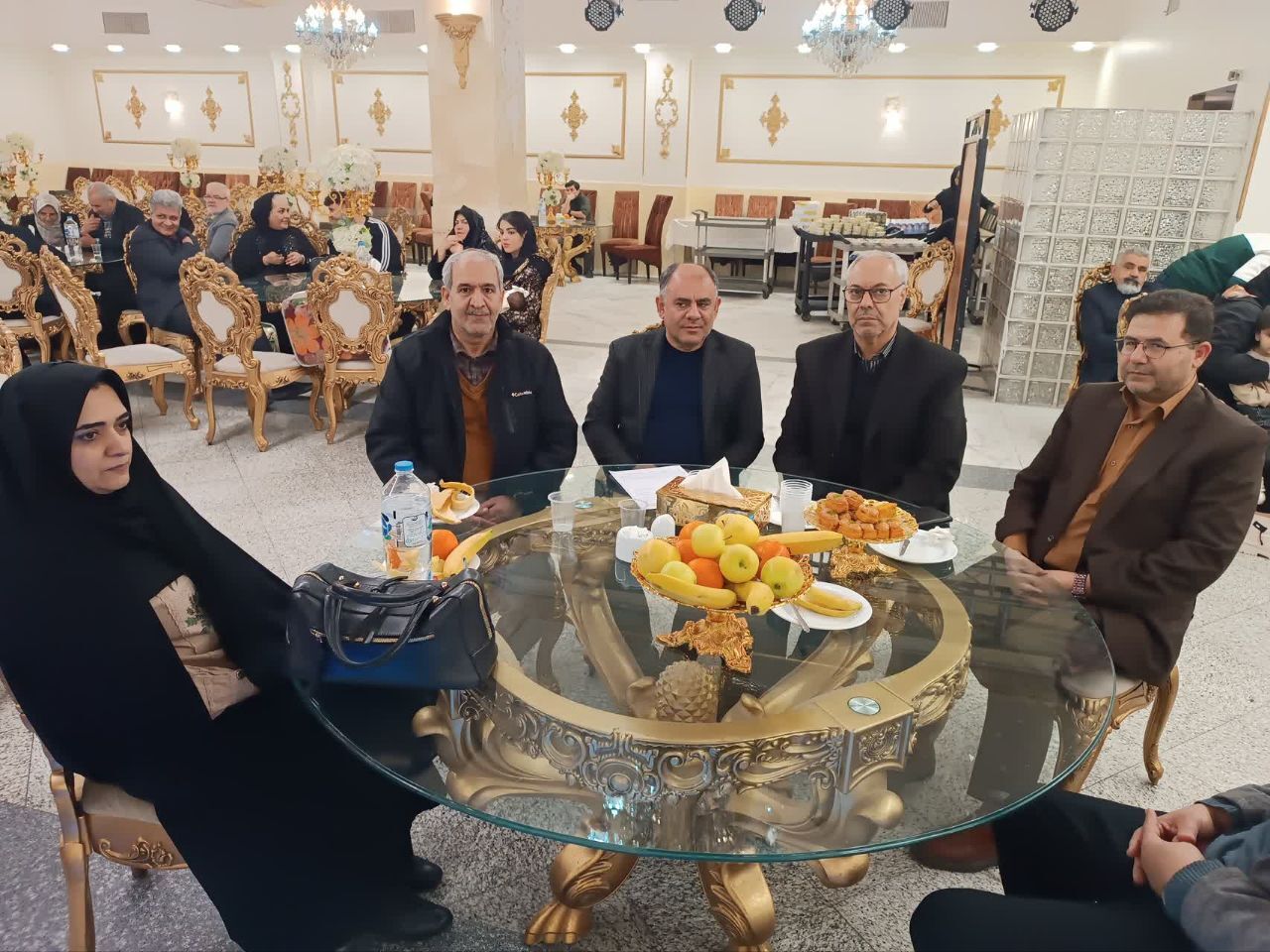 برگزاری ضیافت با حضور 51 خانواده بازنشسته و مستمری بگیر انتظامی در استان البرز