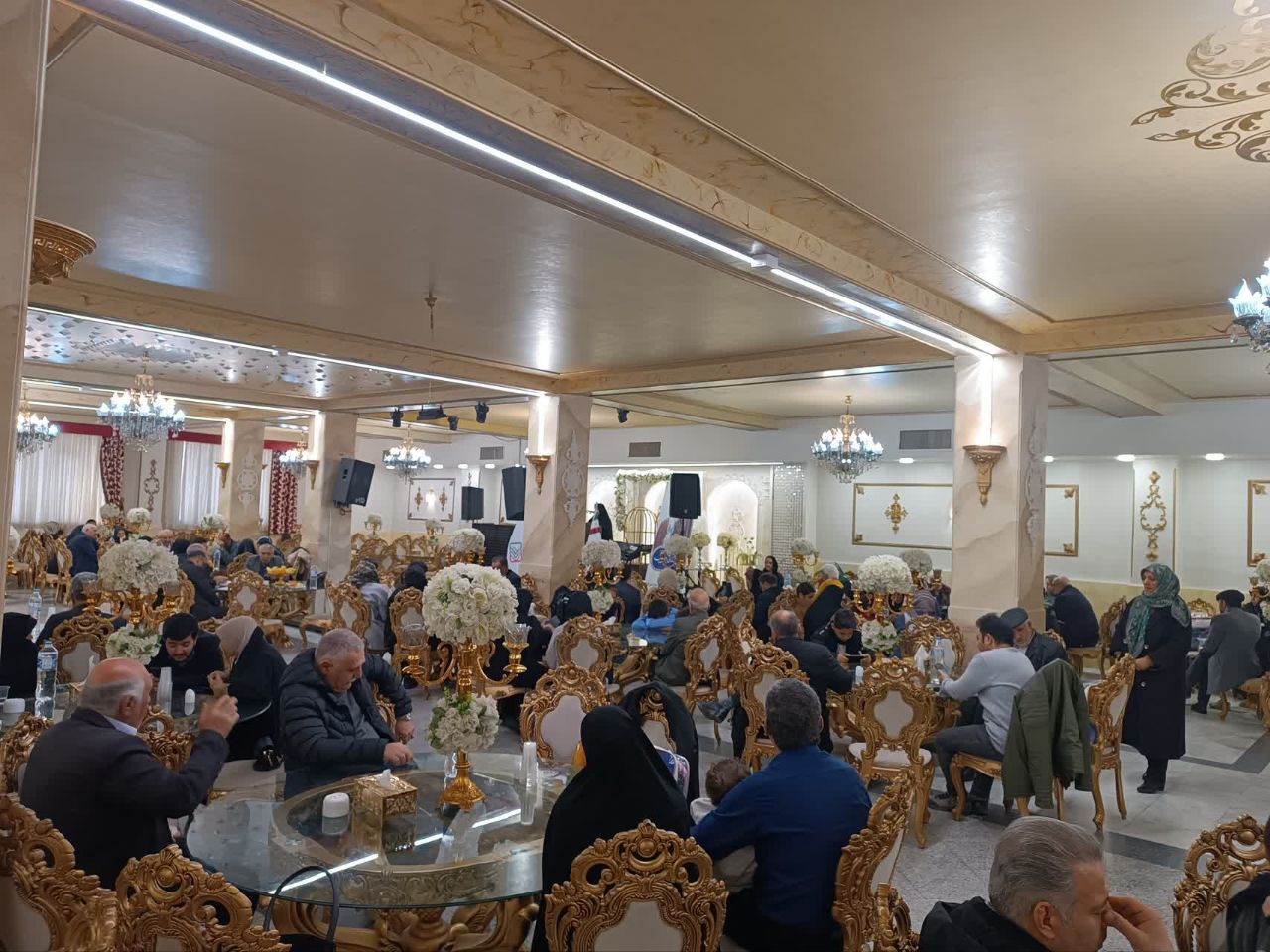 برگزاری ضیافت با حضور 51 خانواده بازنشسته و مستمری بگیر انتظامی در استان البرز