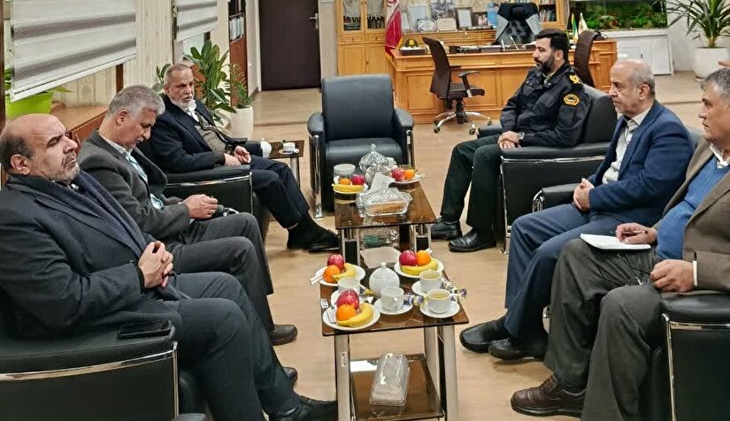 دیدار رئیس کانون بازنشستگان انتظامی با فرمانده قرارگاه فراجا