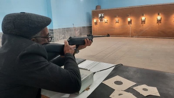 برگزاری مسابقه تیراندازی بازنشستگان فراجا  ویژه بزرگداشت دهه فجر