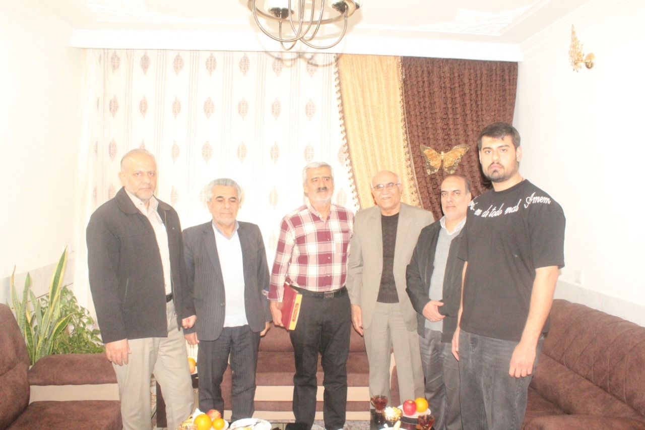 دیدار رئیس کانون بازنشستگان انتظامی استان اصفهان با ۲ نفر از اعضای وابسته شهرستان لنجان (زرین شهر)