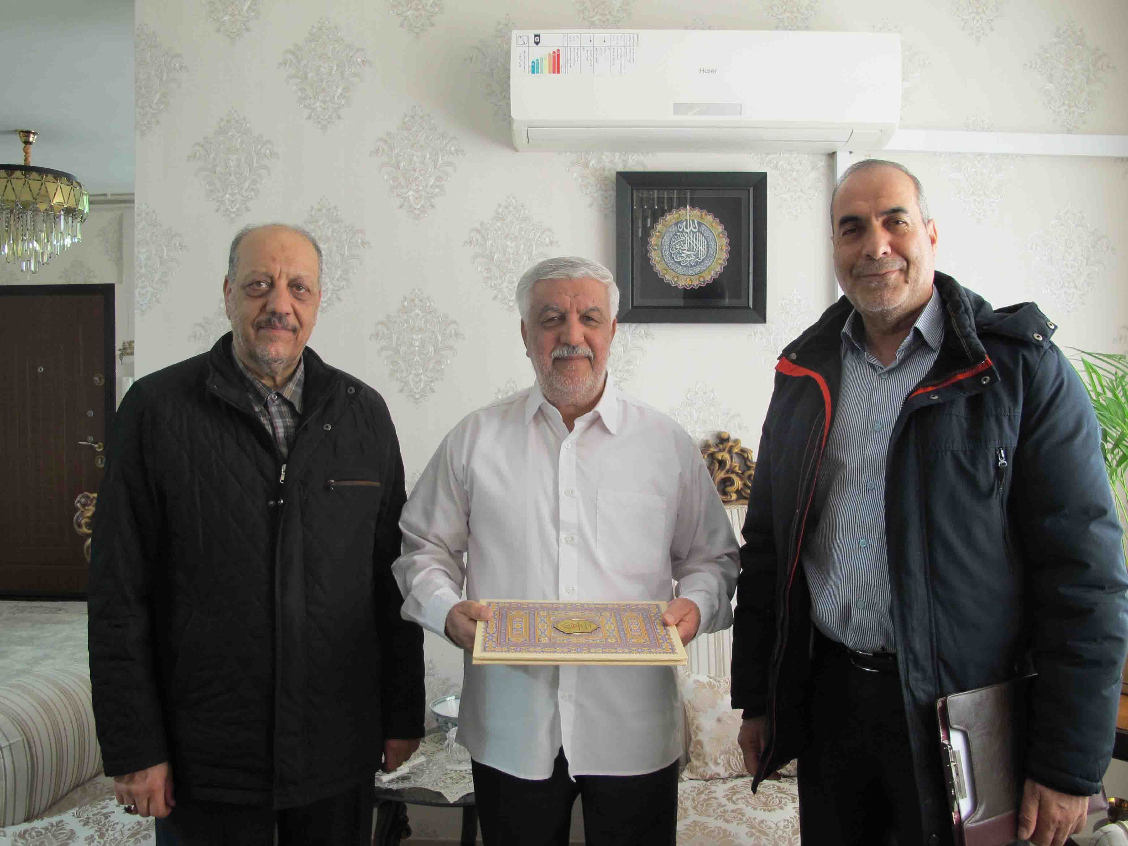 دیدار رئیس کانون بازنشستگان استان مرکزی با ۶ نفر از پیشکسوتان شهرستان اراک دیدار رئیس کانون بازنشستگان استان مرکزی با ۶ نفر از پیشکسوتان شهرستان اراک