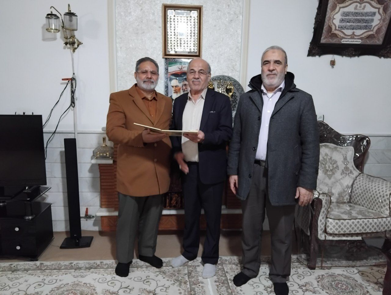 دیدار رئیس کانون بازنشستگان  انتظامی استان قم با پیشکسوتان