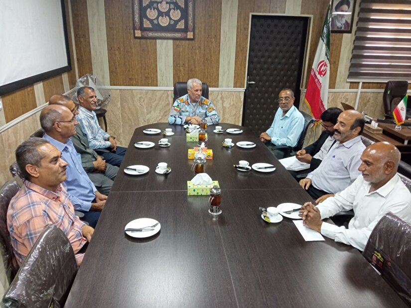 دیدار رئیس کانون بازنشستگان انتظامی استان با فرمانده دریابانی استان