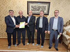 دیدار با ۱۰ تن از بازنشستگان و مستمری بگیران استان اردبیل