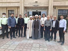 دیدار جمعی از بازنشستگان با رئیس کلانتری ۱۸ یزدانشهر شهرستان نجف آباد