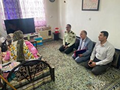 دیدار فرمانده انتظامی استان گلستان از مستمری بگیر سرکار خانم فاطمه طباطبایی