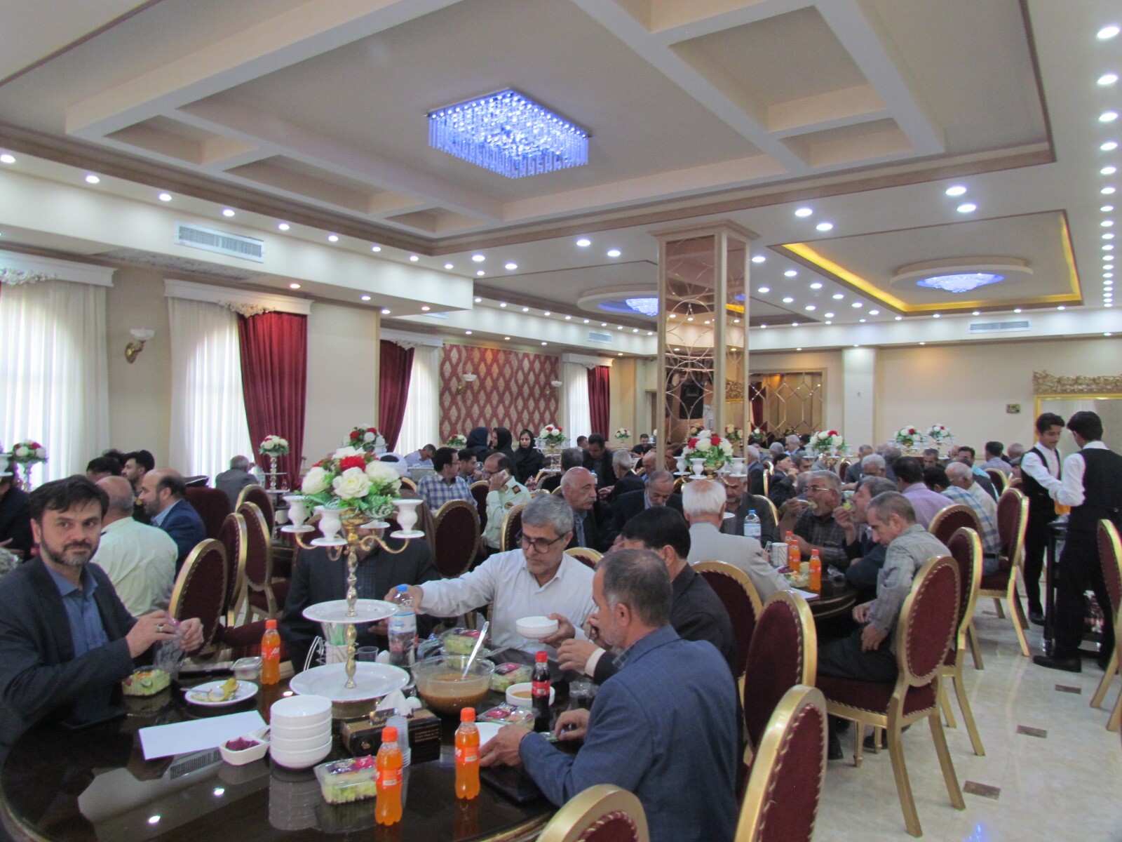 برگزاری مراسم ضیافت ساتا در شهرستان زرندیه برگزاری مراسم ضیافت ساتا در شهرستان زرندیه