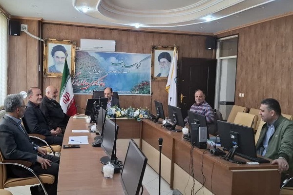 برگزاری اولین جلسه شورای هماهنگی رؤسای کانونهای استان برگزاری اولین جلسه شورای هماهنگی رؤسای کانونهای استان