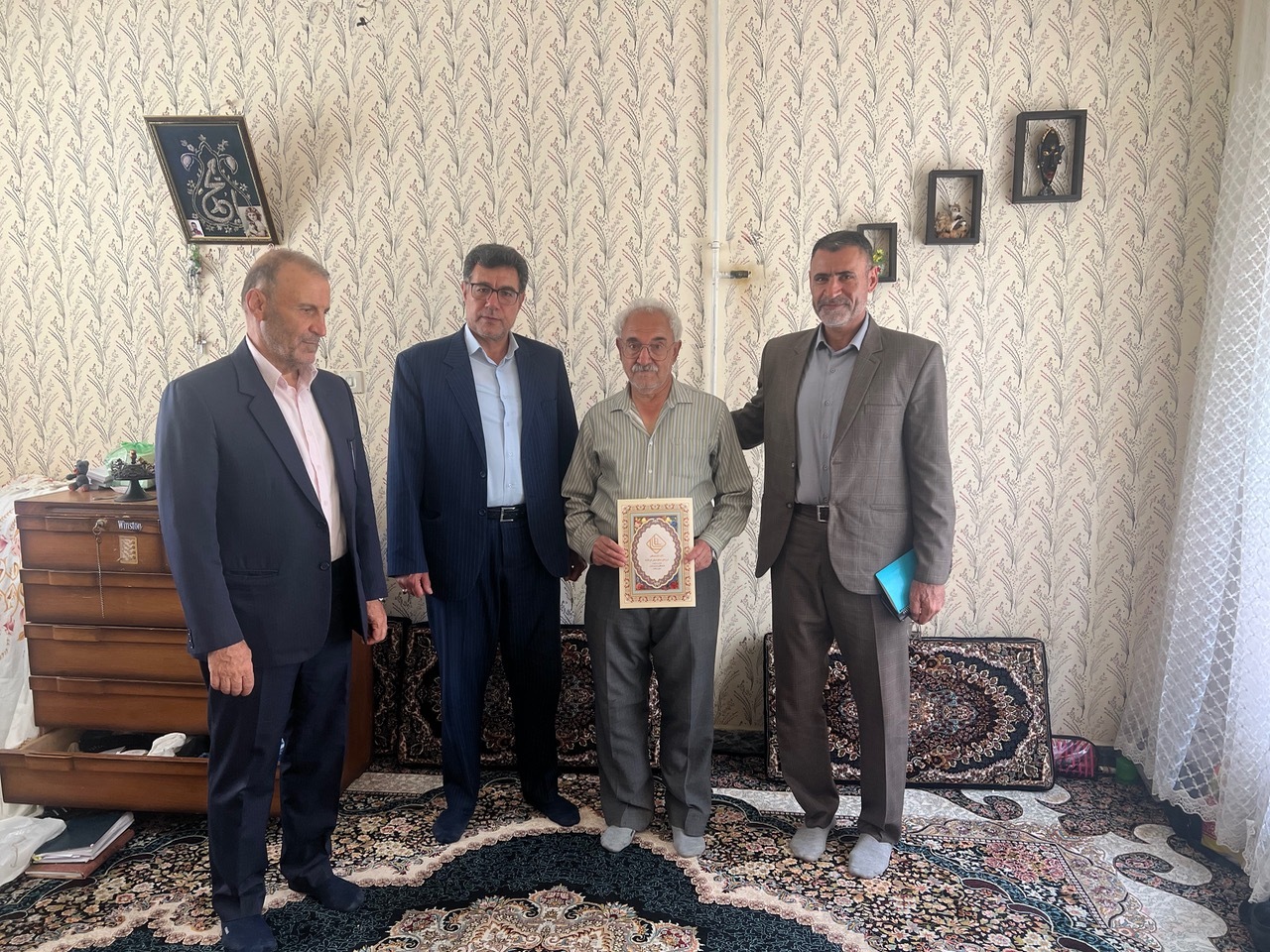 دیدار با 8 پیشکسوت بازنشسته استان کرمانشاه