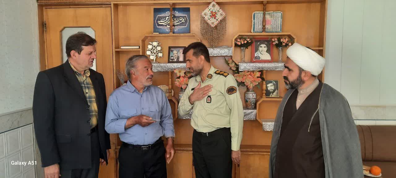 دیدار و ملاقات با ۴ نفر از اعضای وابسته شهرستان نجف آباد