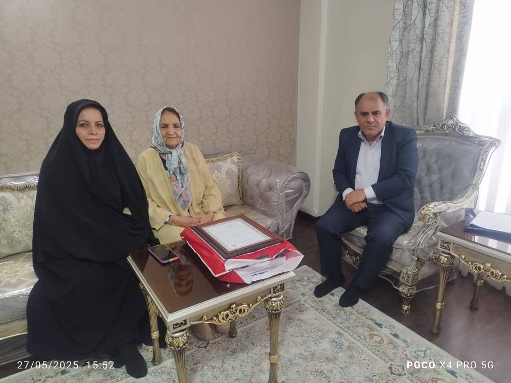 دیدار و سرکشی با تعداد 3 مستمری بگیر فراجا استان البرز دیدار و سرکشی با تعداد 3 مستمری بگیر فراجا استان البرز