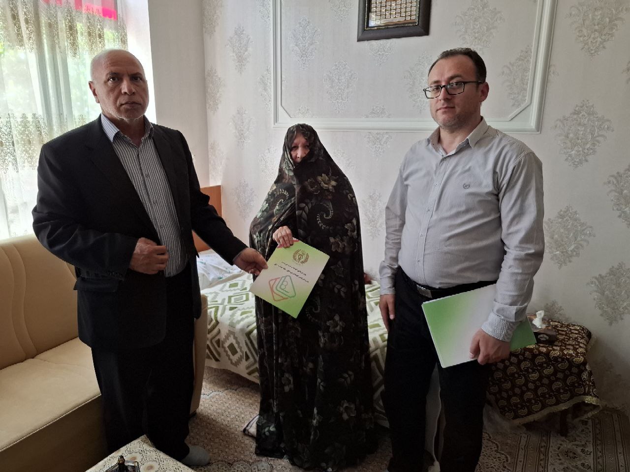 دیدار با 10 تن از مستمری بگیران استان اردبیل