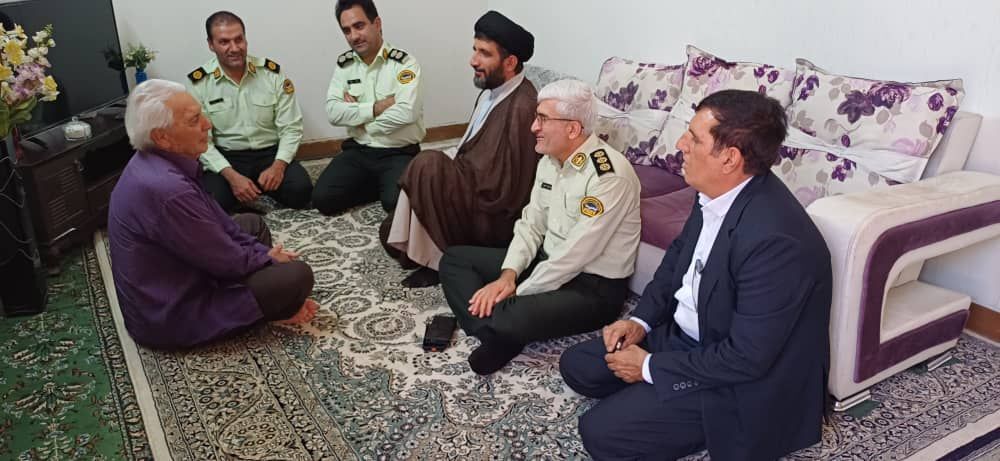 دیداروعیادت 2نفر از بازنشستگان بیمار در  شهرستان اندیمشک