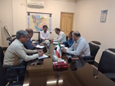 رسیدگی به وضعیت ۸ معسرین مستمری بگیر و بازنشسته استان لرستان