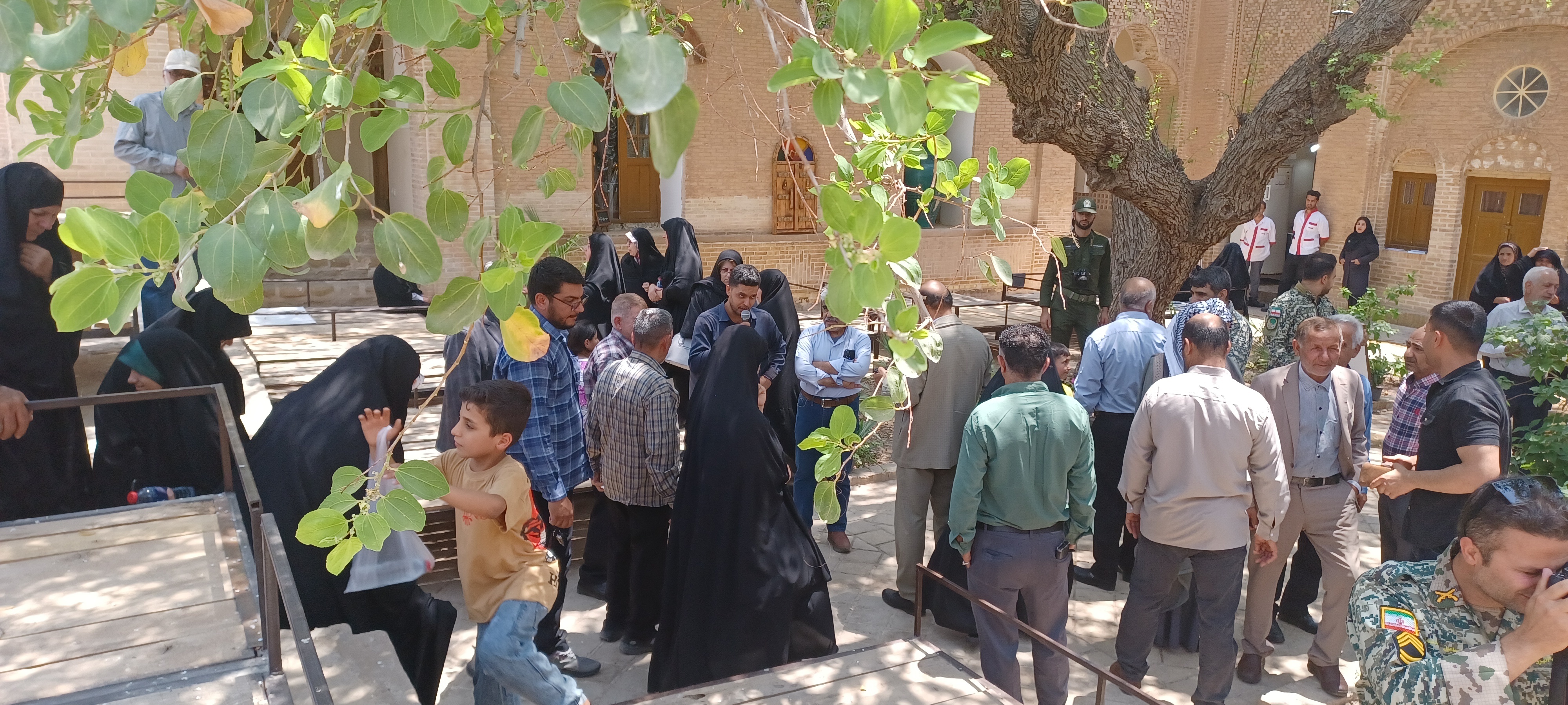 برگزاری اردوی یک روزه ضیافت مشترک خانوادگی نیروهای مسلح در شهرستان شوشتر