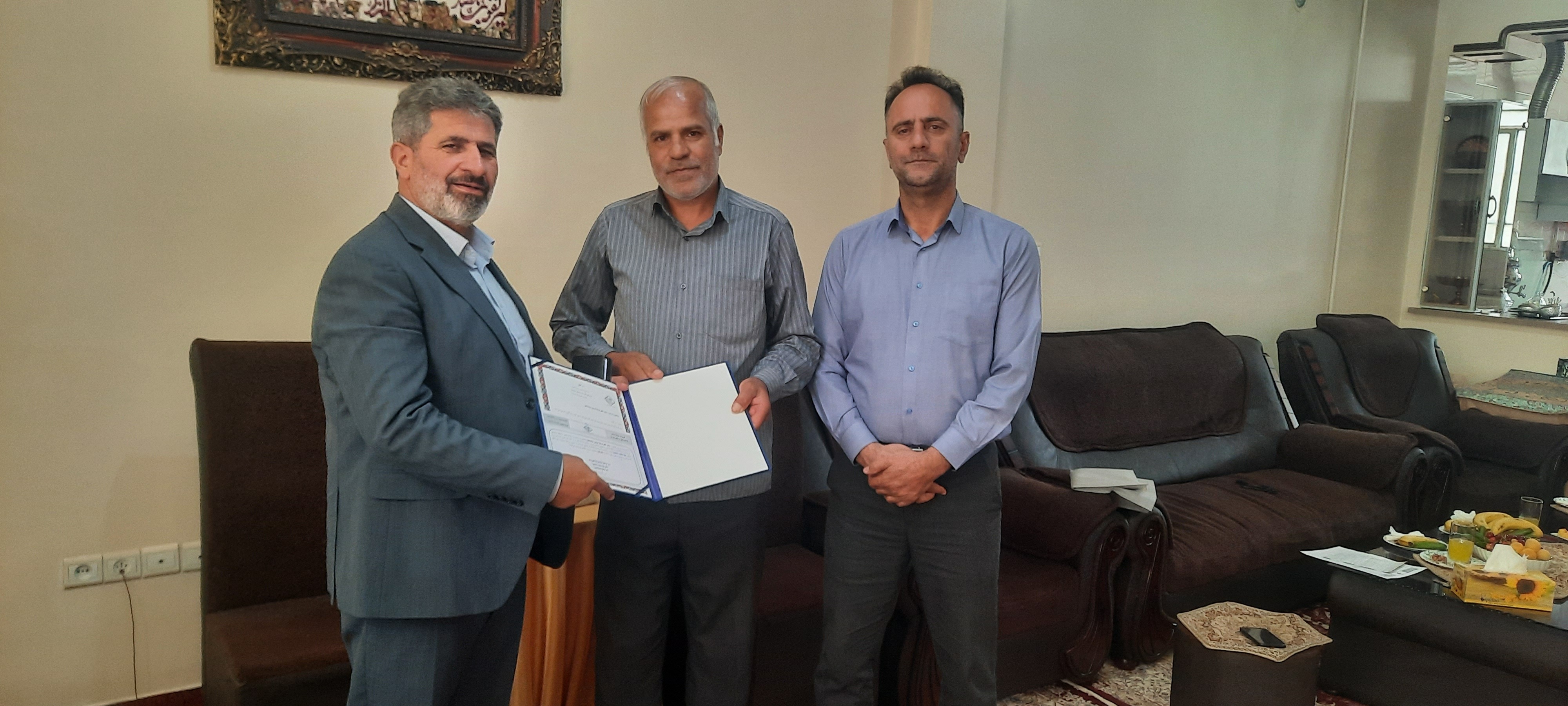 دیدار و سرکشی از تعداد4 نفر از پیشکسوتان شهرستان سامان دیدار و سرکشی از تعداد4 نفر از پیشکسوتان شهرستان سامان