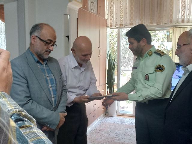 دیدار فرمانده انتظامی شهرستان رشت با پیشکسوتان شهرستان رشت دیدار فرمانده انتظامی شهرستان رشت با پیشکسوتان شهرستان رشت