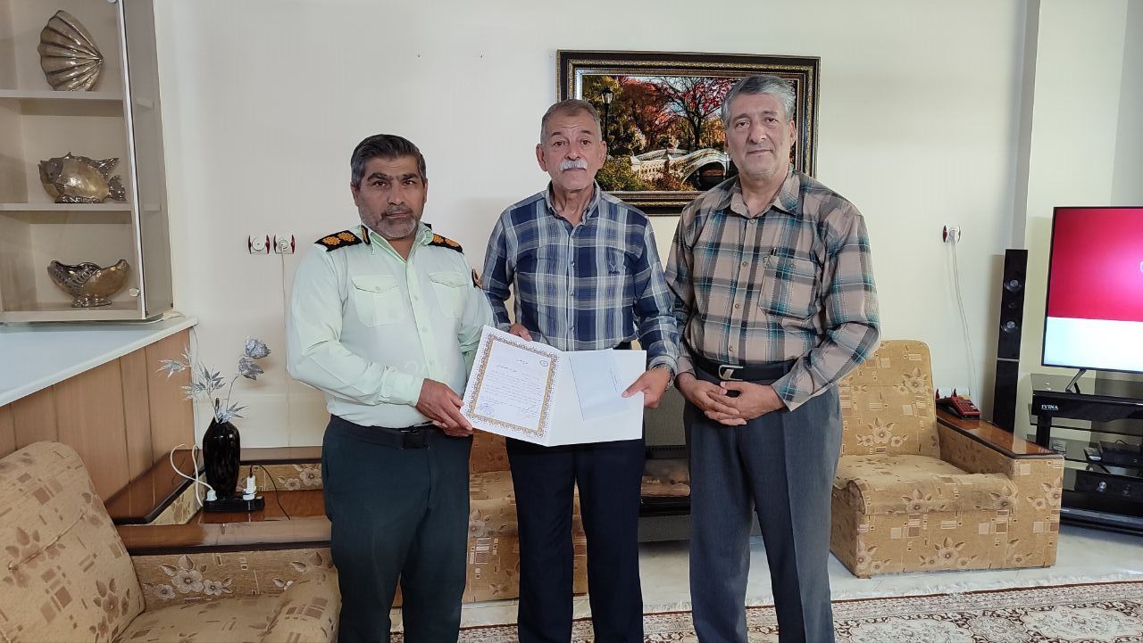 دیدار جانشین فرمانده انتظامی شهرستان شاهین شهر و میمه با ۷ نفر از اعضاء وابسته
