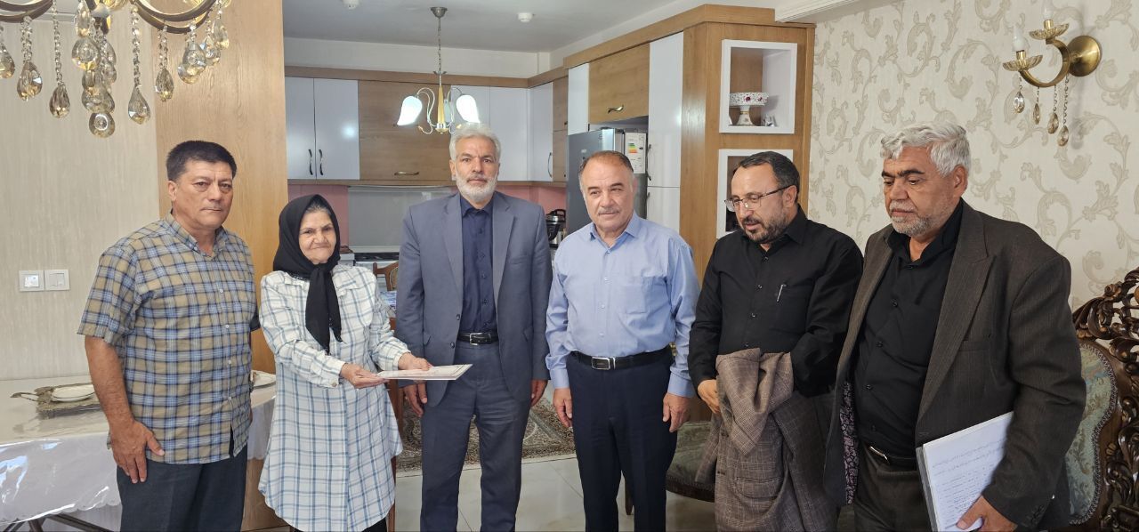 دیدار با بازنشستگان و خانواده بازنشستگان متوفی دیدار با بازنشستگان و خانواده بازنشستگان متوفی