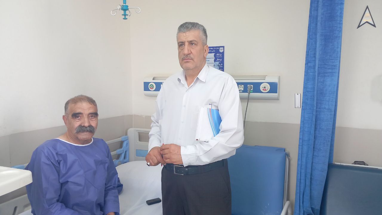 عیادت از 5 نفر از بازنشستگان در بیمارستان حضرت ابوالفضل (ع) فراجا کرمانشاه وسایر بیمارستانها