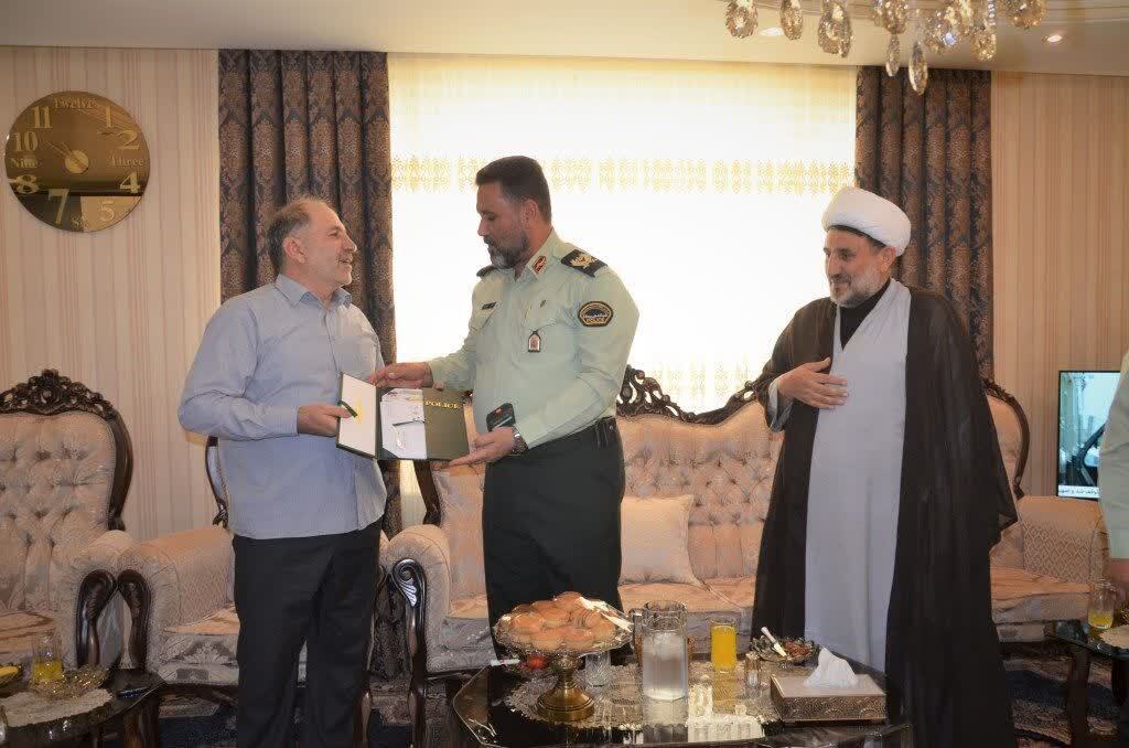 ديدار صميمي سردار