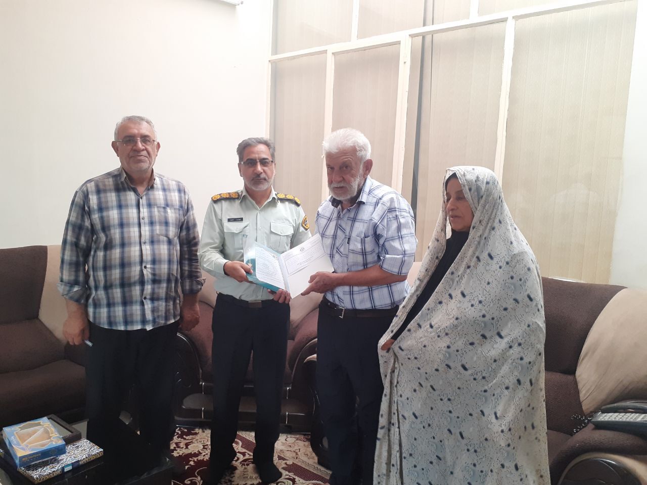 دیدار فرمانده انتظامی شهرستان شهرضا با ۷ نفر از پیشکسوتان