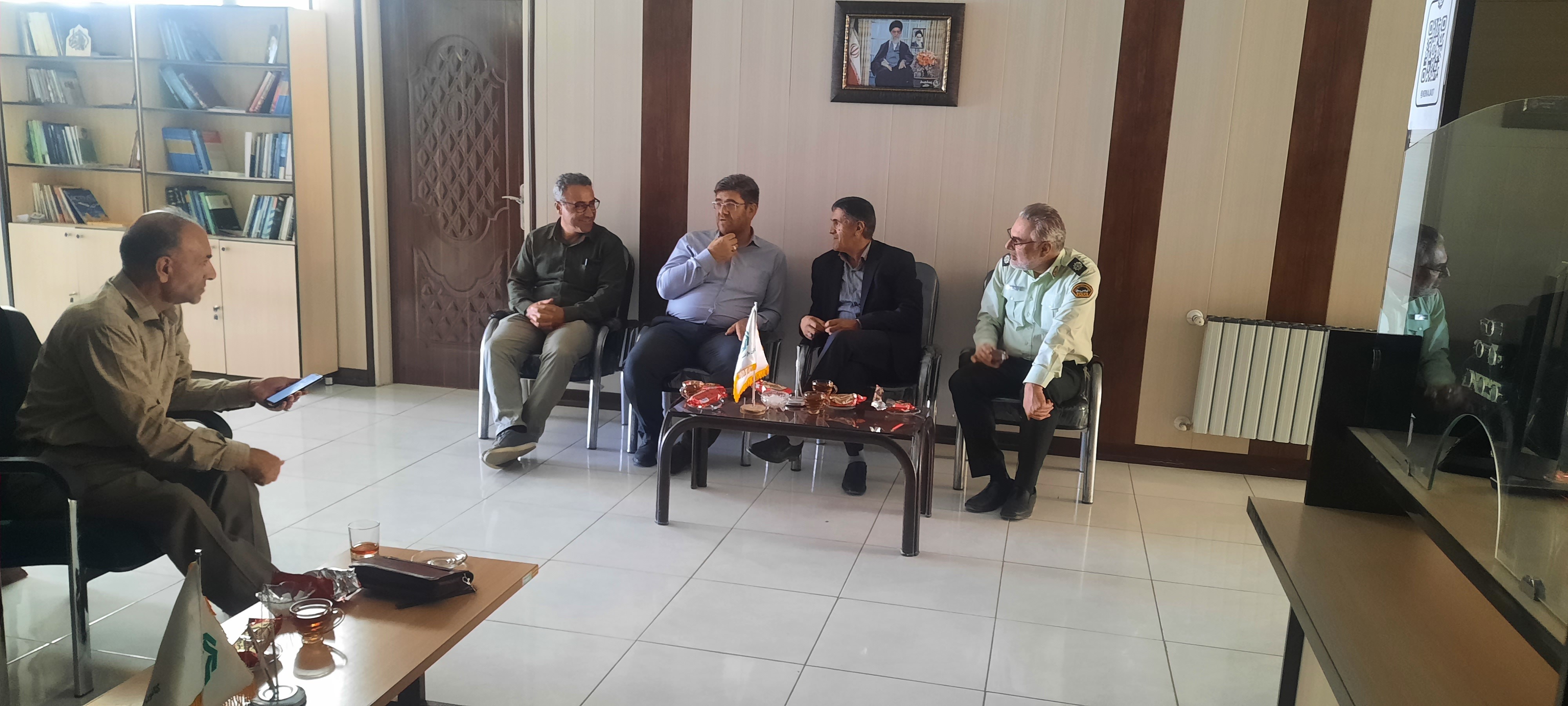 حضور معاون محترم هماهنگ کننده فرماندهی انتظامی استان در کانون بازنشستگان