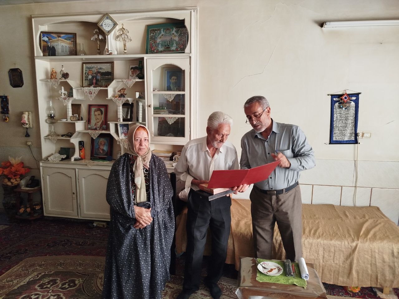 دیدار و سرکشی از ۱۵۰ عضو بازنشسته و مستمری بگیر استان اصفهان در فصل بهار