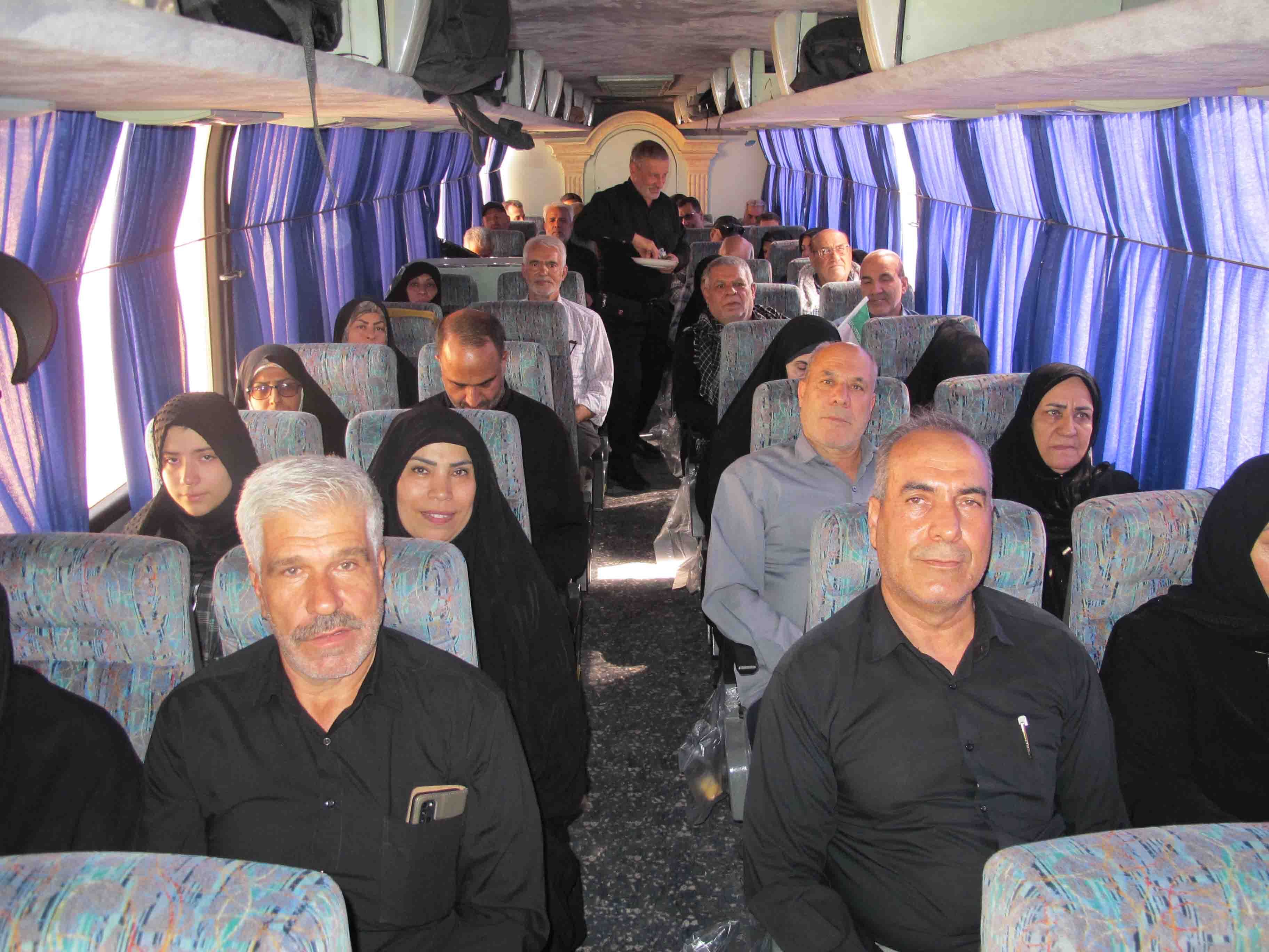 عزیمت تعداد 35 نفر از بازنشستگان استان مرکزی جهت پیاده روی اربعین حسینی (ع)