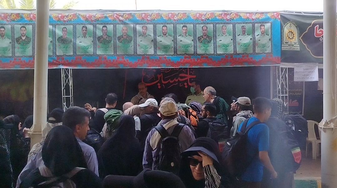ادامه خدمت رسانی وپذیرایی از زائران درموکب مشارکتی شهدای انتظامی پایانه مرزی خسروی کانون بازنشستگان استان کرمانشاه
