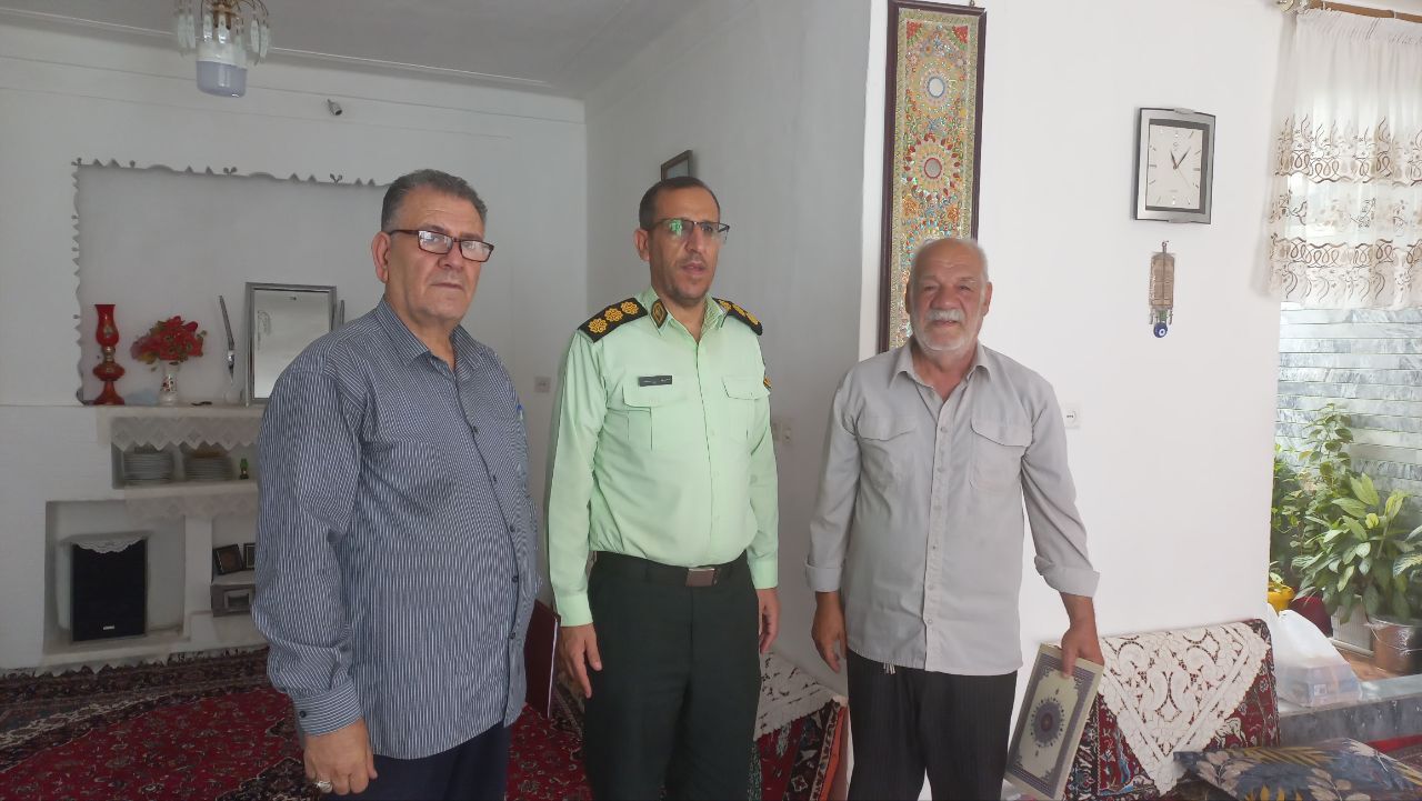 دیدار با ۳پیشکسوت بازنشسته شهرستان کنگاوراستان کرمانشاه