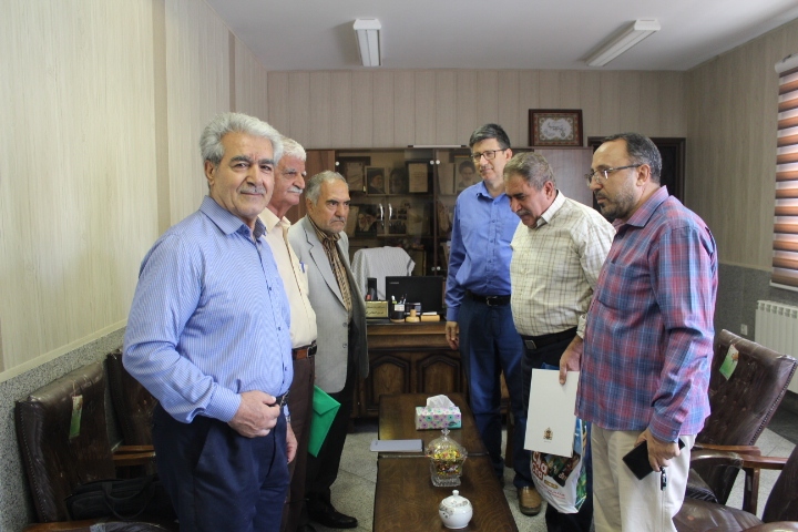 دیدار رئیس کانون بازنشستگان انتظامی استان آذربایجانشرقی طی هفته گذشته  با تعداد ۳۰ نفر از اعضای وابسته