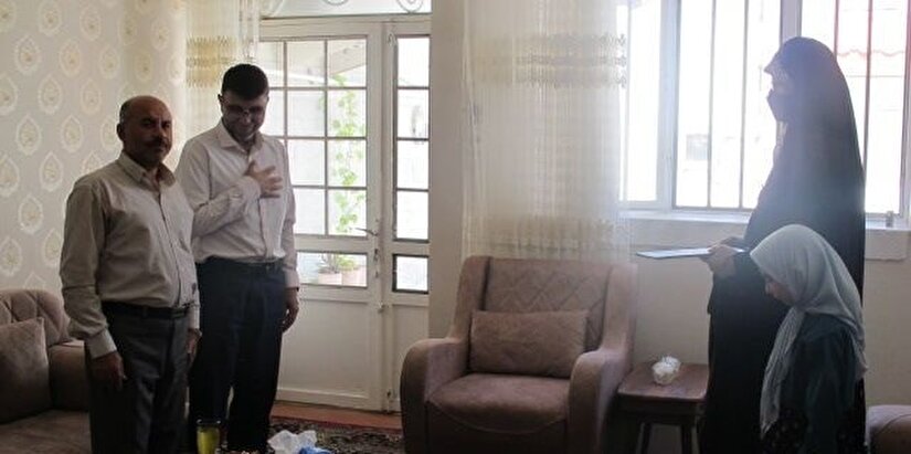 دیدار با مستمری بگیر خانم نیره صادقی