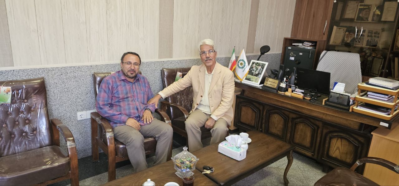 حضور رئیس کانون بازنشستگان ارتش استان آذربایجان شرقی در دفتر کار رئیس کانون بازنشستگان انتظامی استان