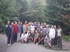 ورزش صبحگاهی و دورهمی  اعضای وابسته  درمنطقه جنگلی ناهارخوران شهرستان گرگان