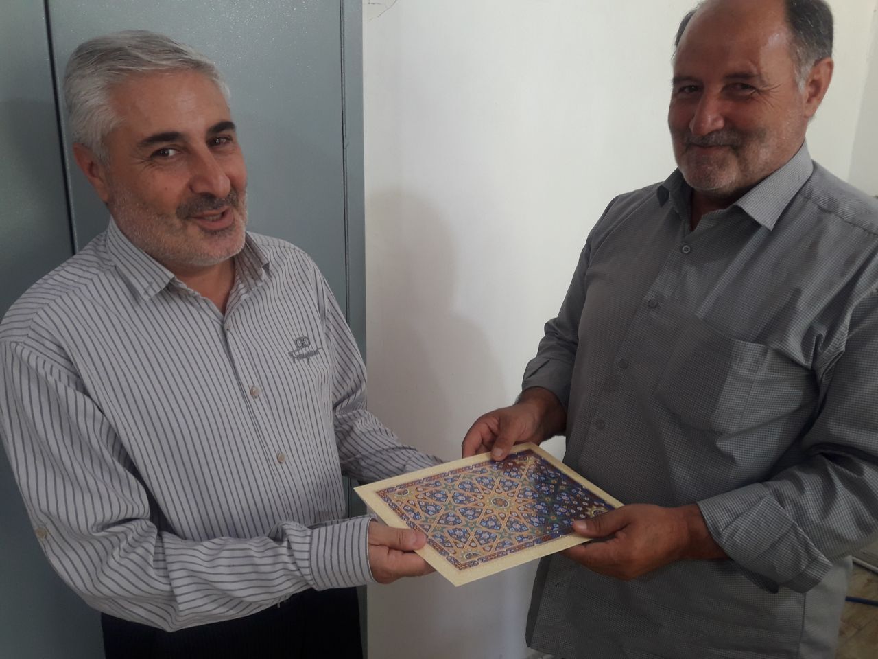 دیدار رئیس کانون بازنشستگان انتظامی شهرستان مراغه به همراه معاون نیروی انسانی فرماندهی انتظامی شهرستان با ۶ نفر بازنشسته