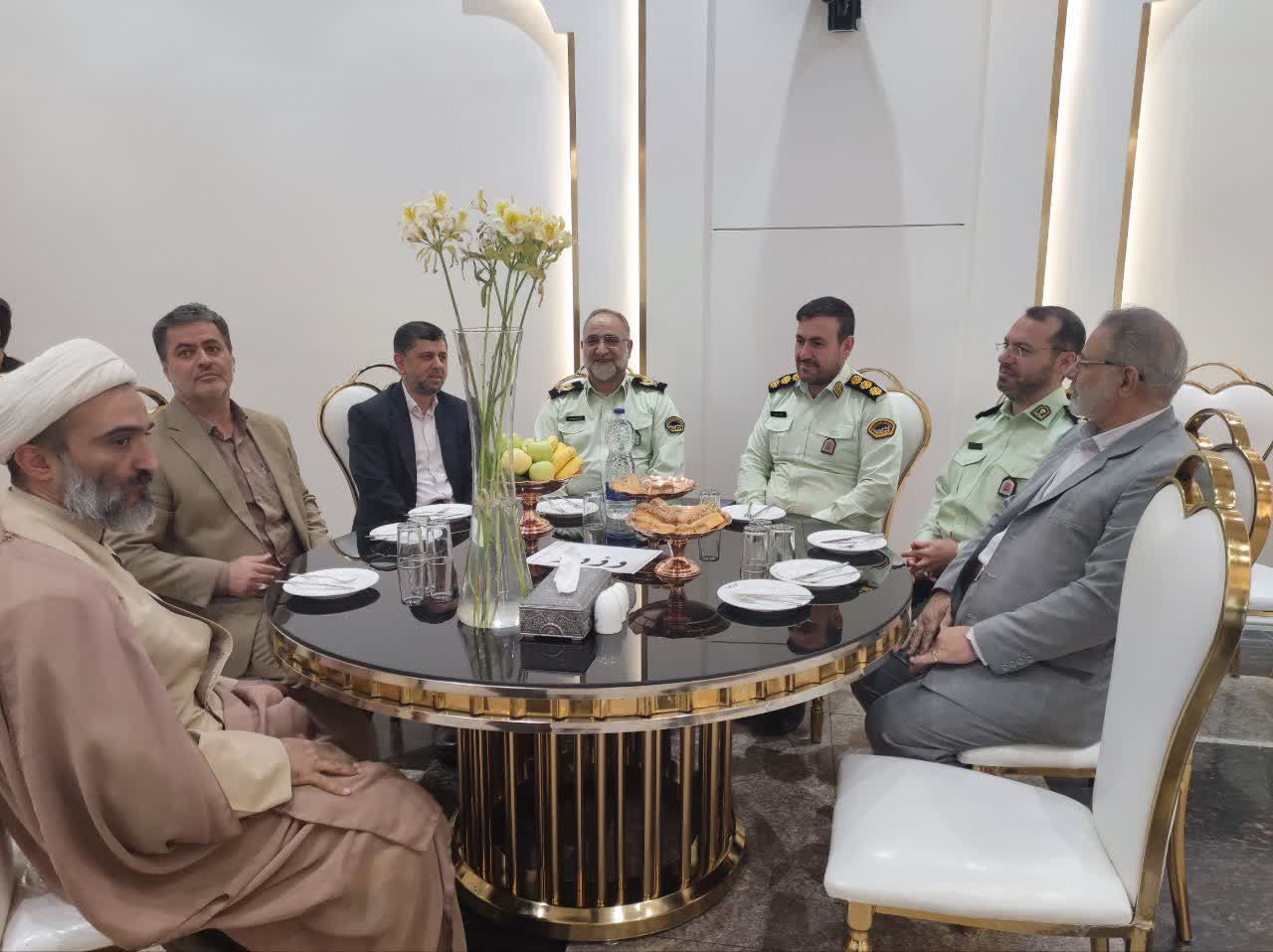 مراسم تکریم از پیشکسوتان نیروهای مسلح برگزار شد.