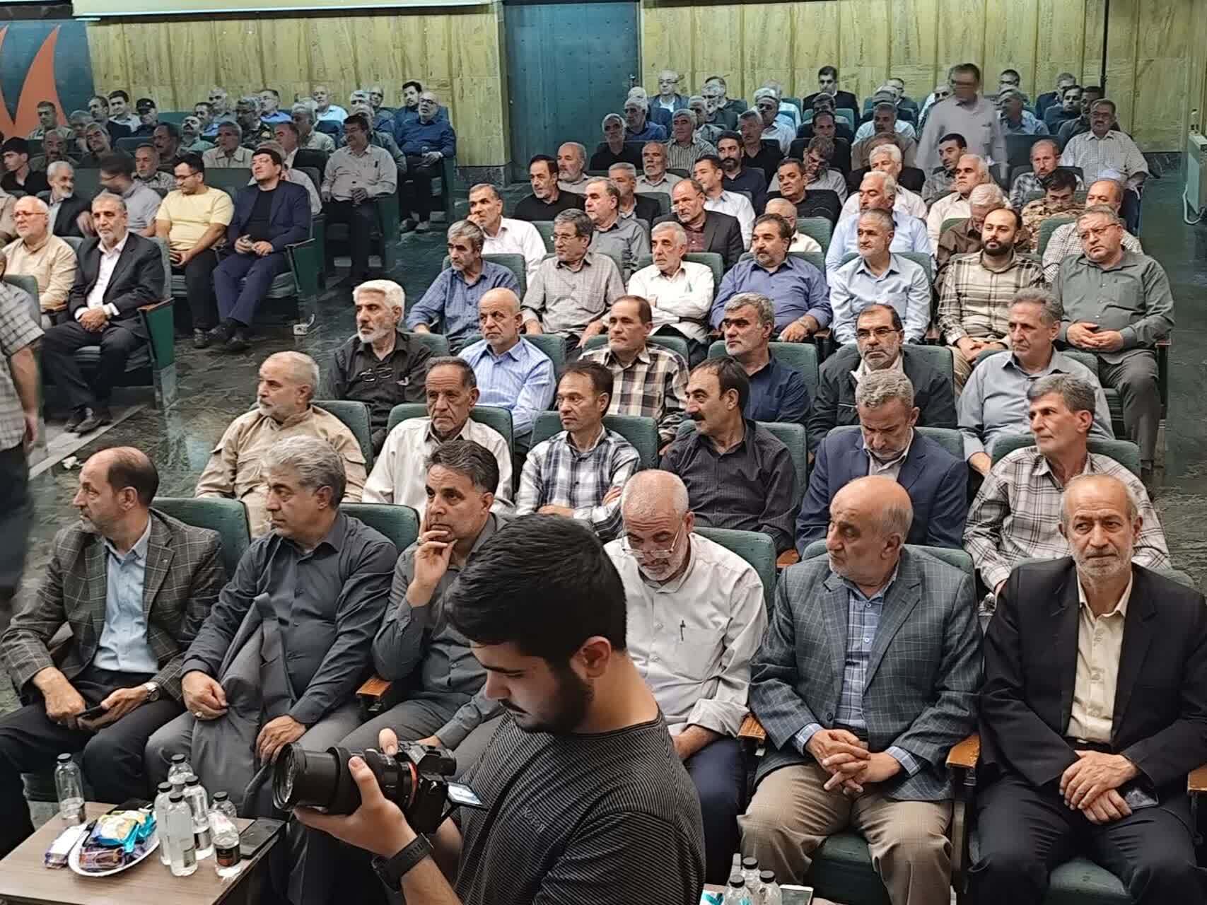 همایش اقتدار عرصه دفاعی امنیتی بسیج پیشکسوتان تبریز