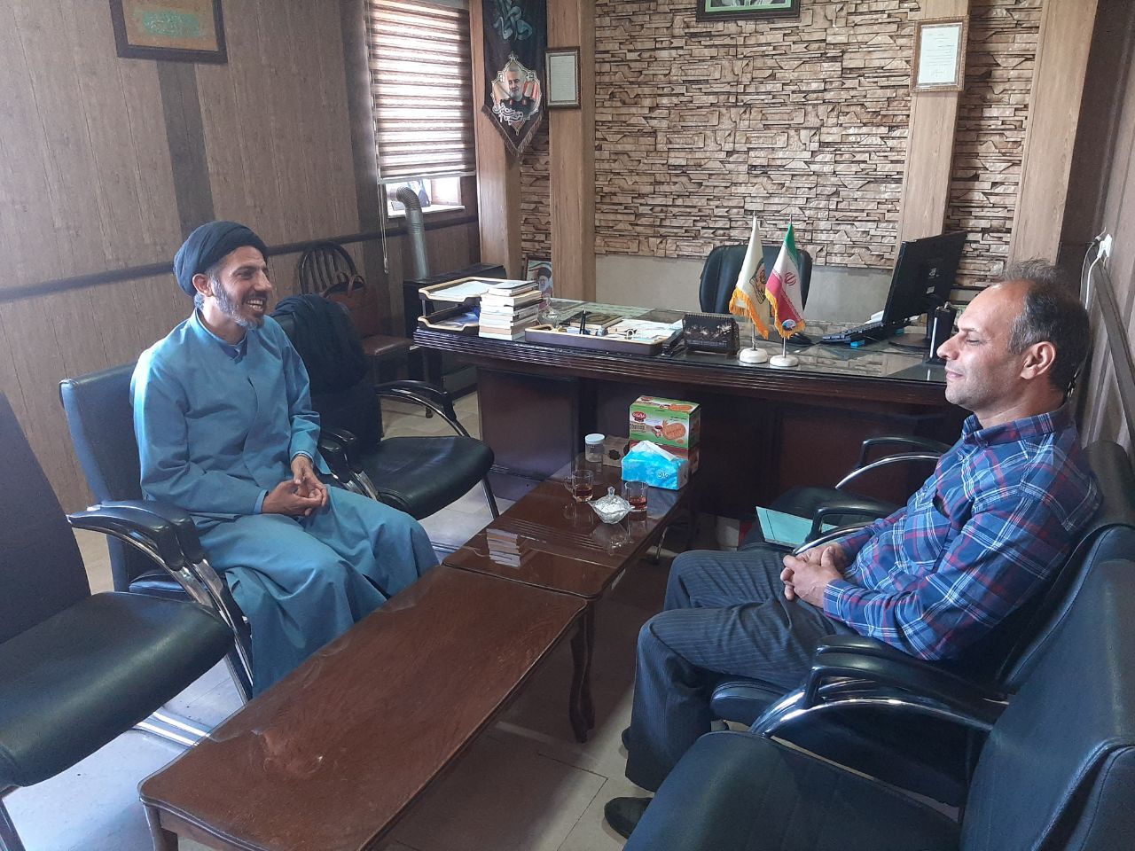 برگزاری جلسه تعامل مسئول دفتر نمایندگی کانون بازنشستگان انتظامی شهرستان شبستر با رئیس عقیدتی سیاسی فرماندهی انتظامی شهرستان