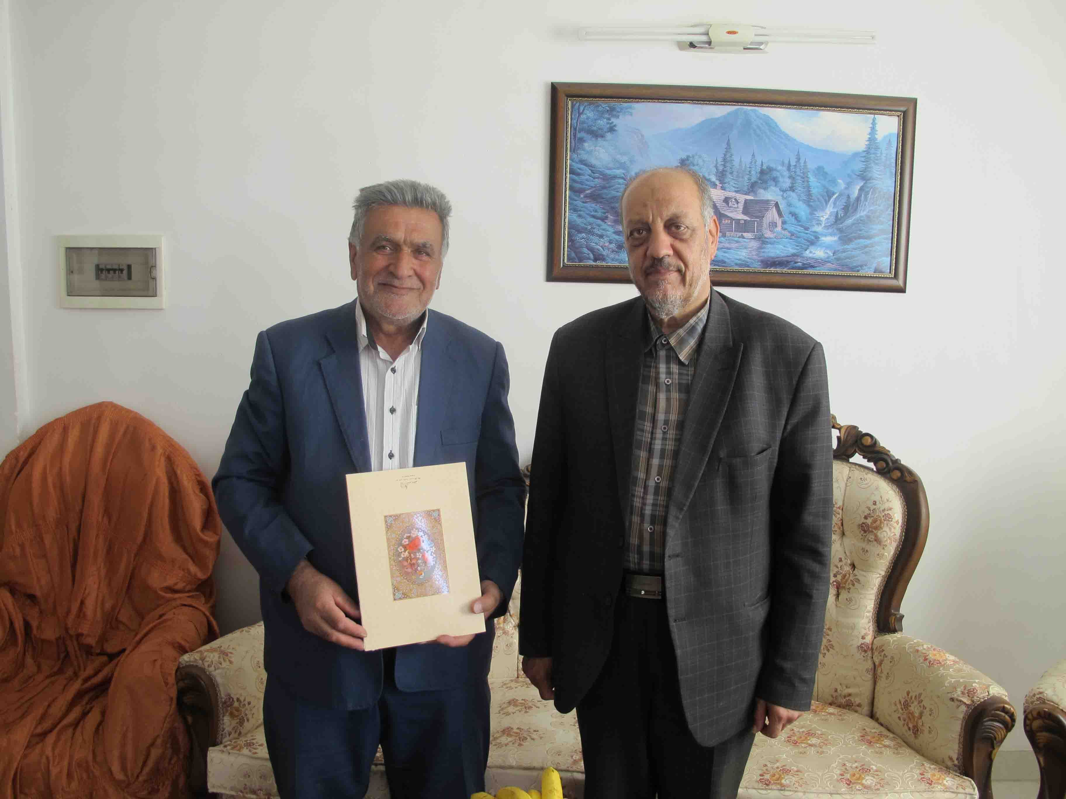 دیدار رئیس کانون بازنشستگان استان مرکزی با 5 نفر از پیشکسوتان